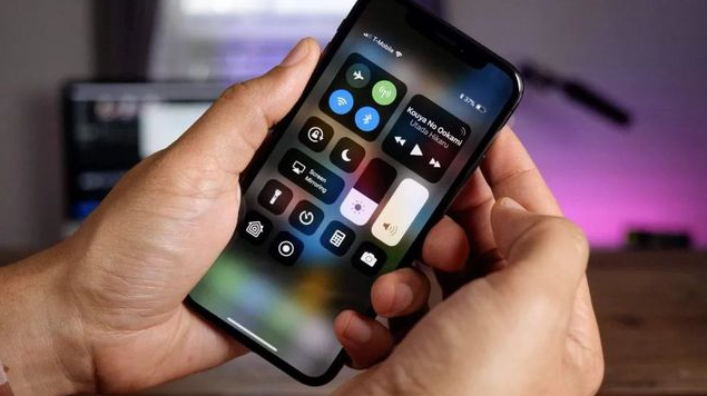 开江苹果手机维修分享iPhone 12信号差怎么办 
